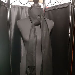 Lord N Taylor NWT Classic Black Scarve With Fringe Cozy Comfy Winter